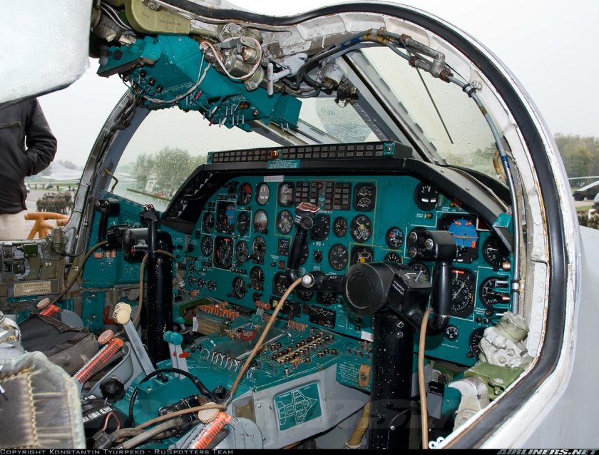 Кабина миг-21бис