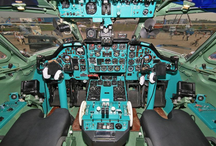 Ту 134 УБЛ кабина