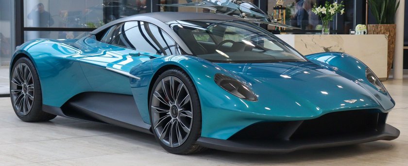 Aston Martin Vanquish Vision Concept