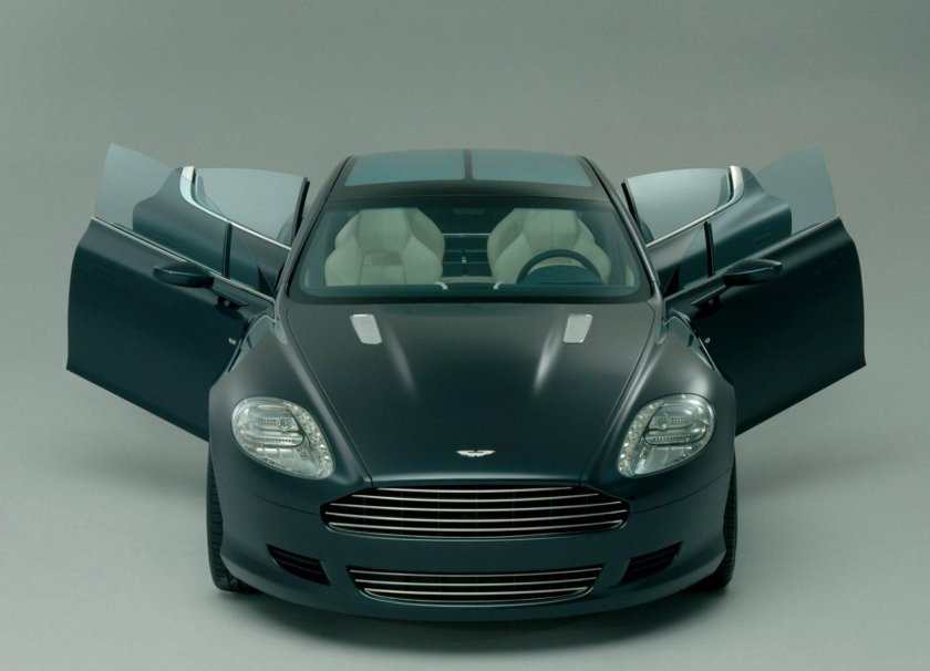 Астон Мартин 2006
