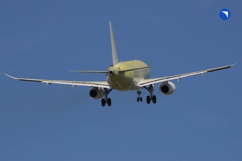 Sj100 самолет