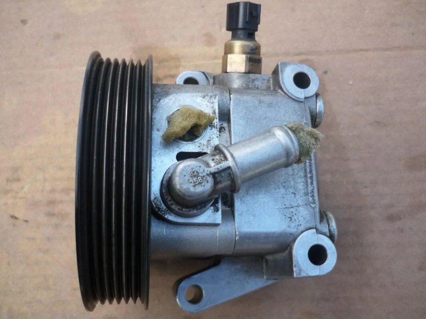 Насос ГУР Форд фокус 2