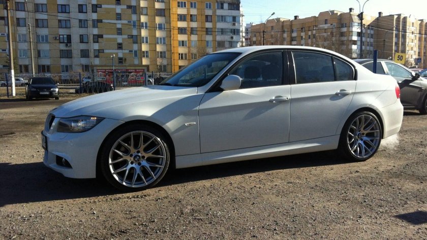 BMW 3 r18