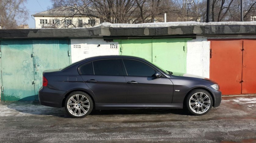 BMW e90 r17