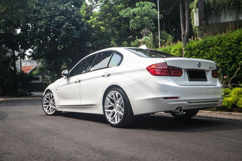 БМВ f30 белая