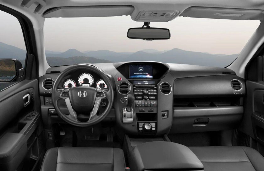 Honda Pilot II Рестайлинг салон