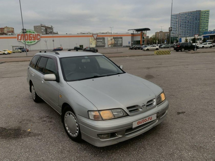 Тойота Королла Тауринг люк