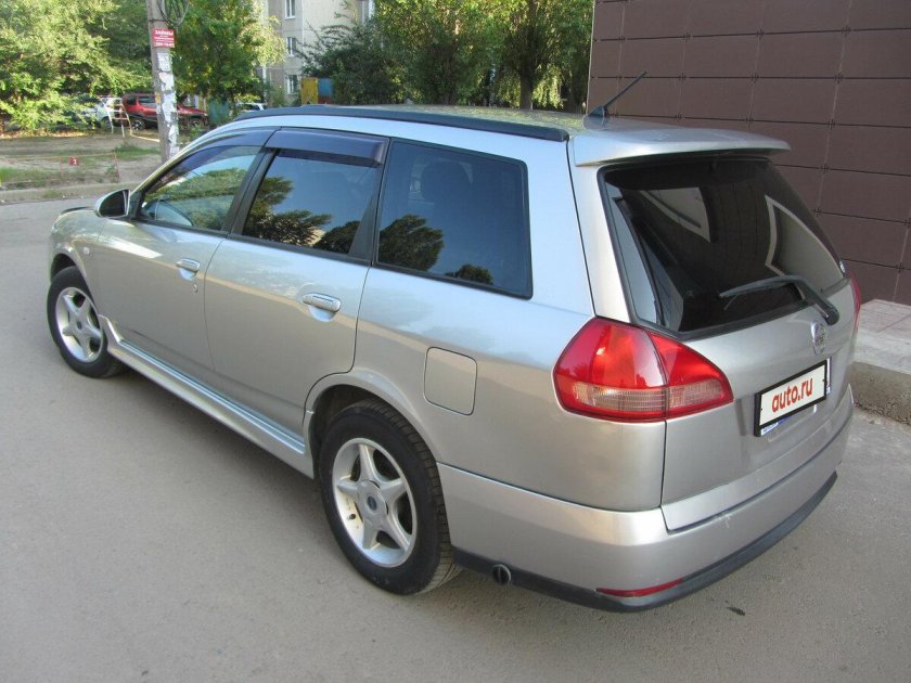 Nissan Wingroad универсал