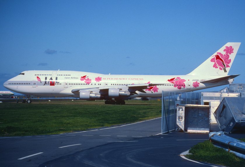 Боинг 747 Джал