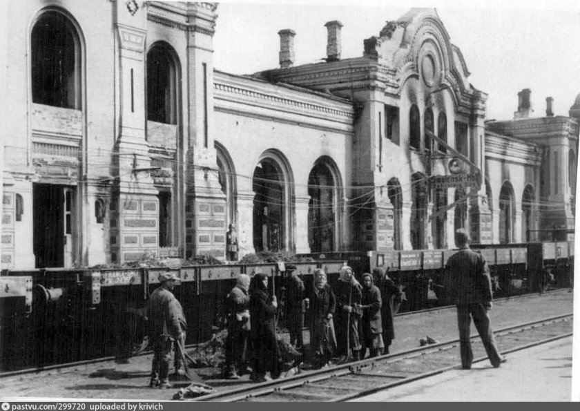 Железнодорожный вокзал Смоленск, Смоленск