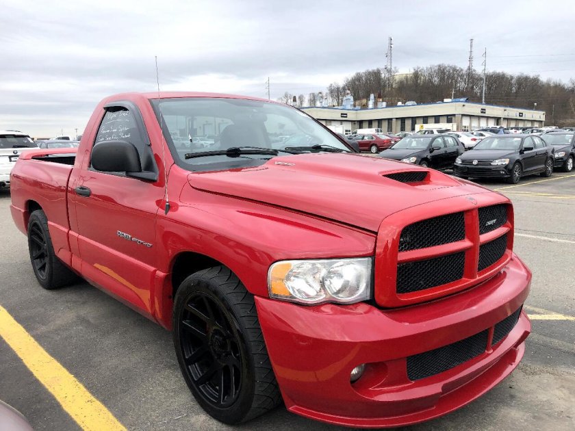 Dodge Ram 1500 srt-10