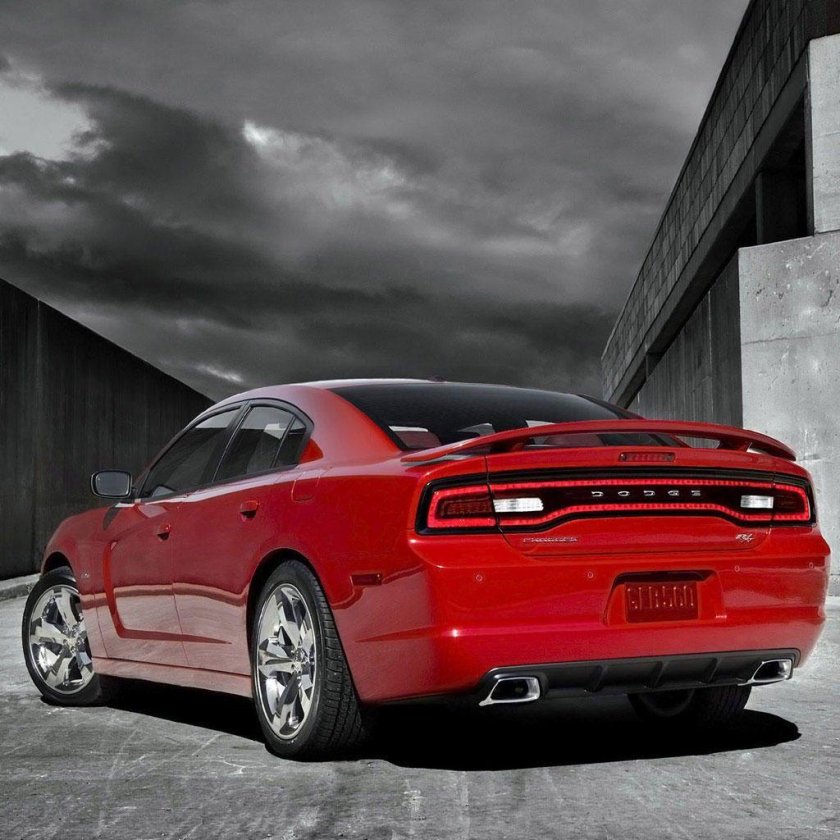 Додж Чарджер 2022