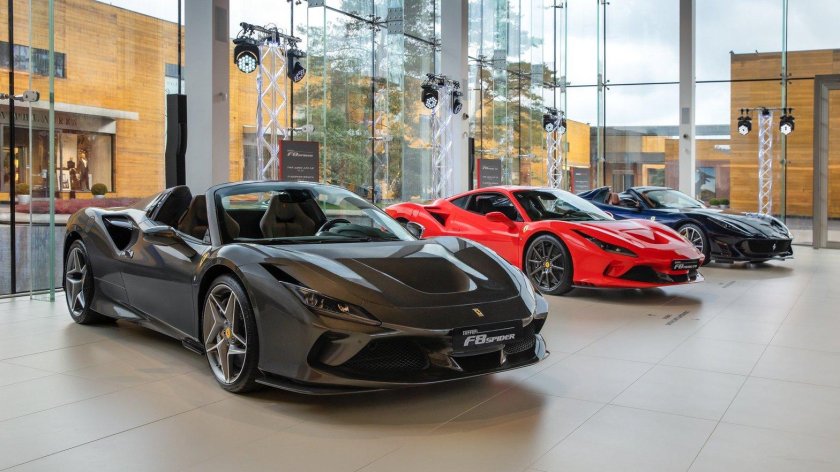 Феррари ф8 Спайдер