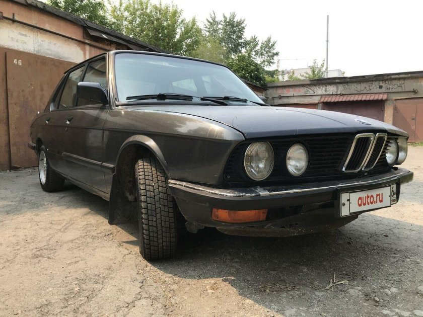 БМВ 5 серии 1986 года