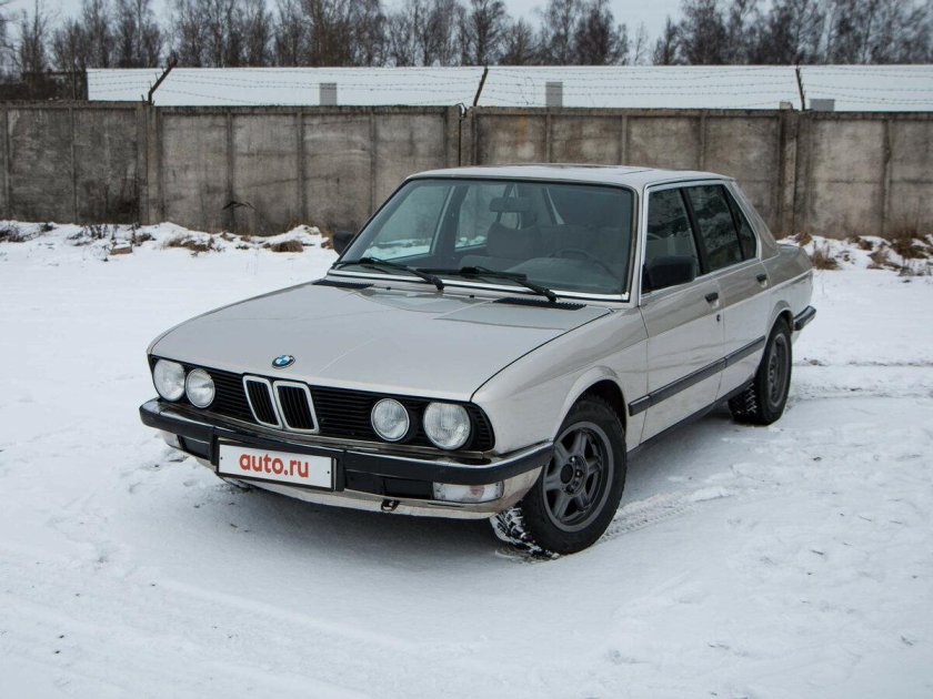 БМВ 5 серии 1986 года
