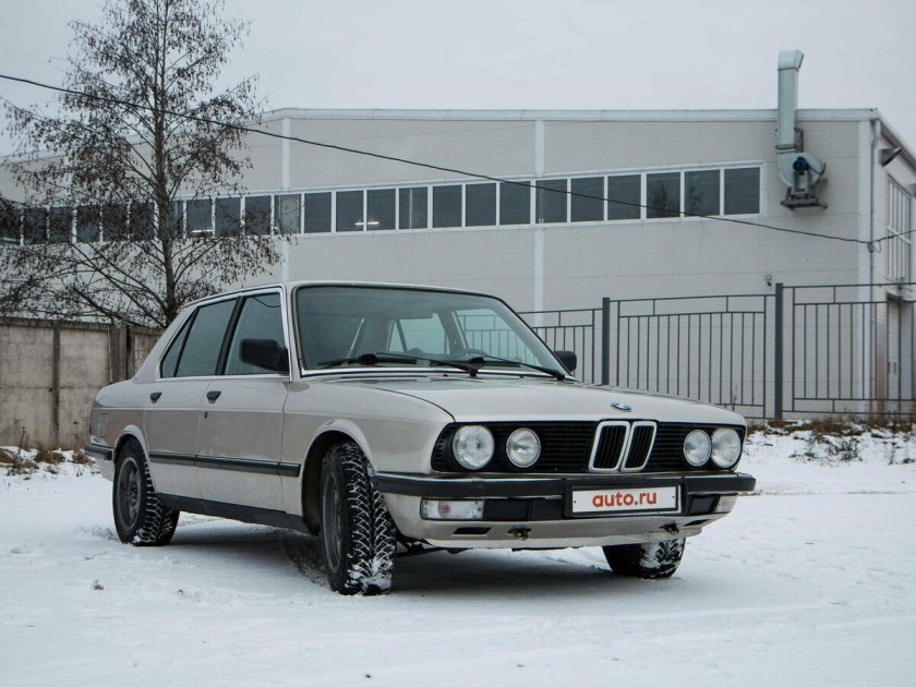 БМВ 1986 года