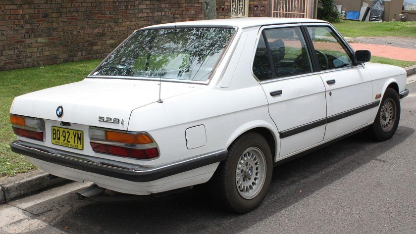 BMW e28 528i