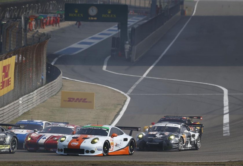 Porsche 911 гонки на выносливость