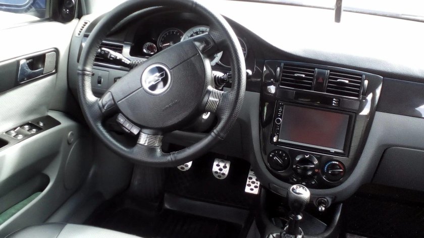 Лачетти салон черный глянец