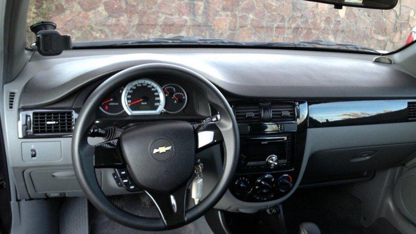 Chevrolet Lacetti торпеда