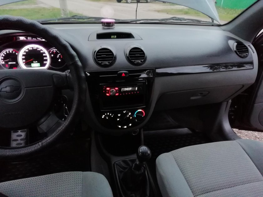 Лачетти хэтчбек 1.4 салон