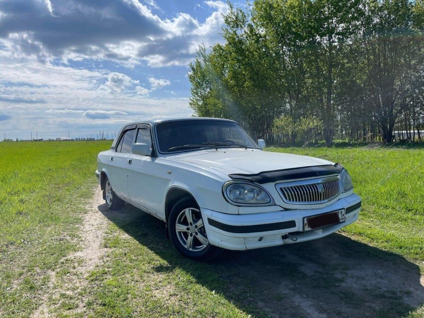 Газ 31105 волга белая