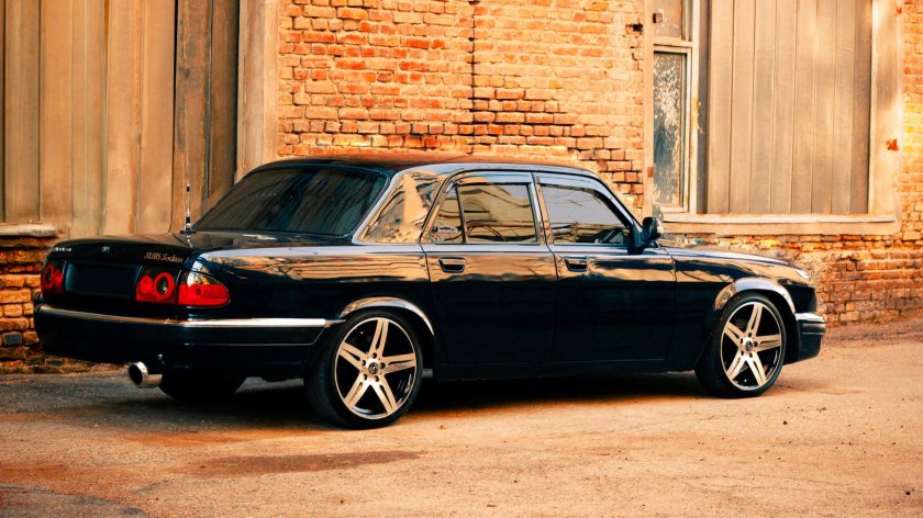 Волга ГАЗ 31105