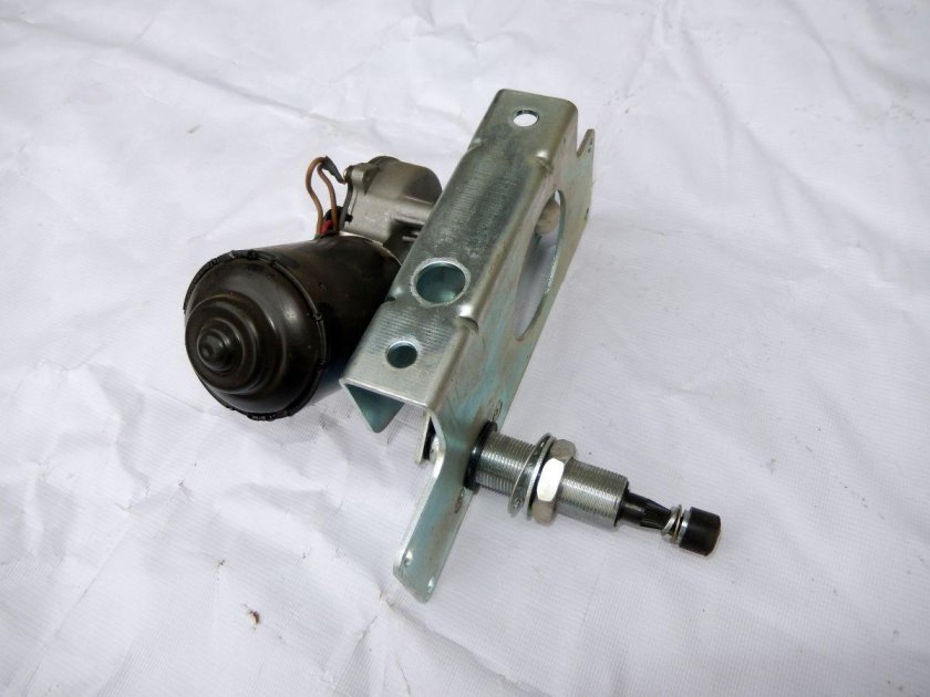 96.5205-100 Привод стеклоочистителя