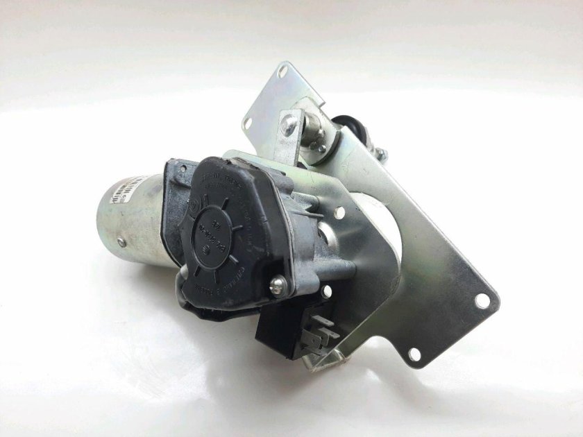 96.5205100 Стеклоочиститель МТЗ-80 КЗАЭ