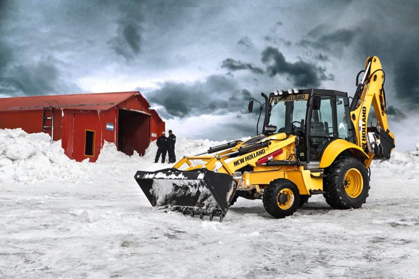 Экскаватор-погрузчик Нью Холланд b90b