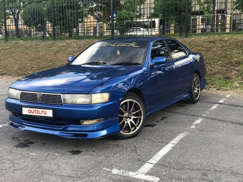 Тойота Креста 90 синяя