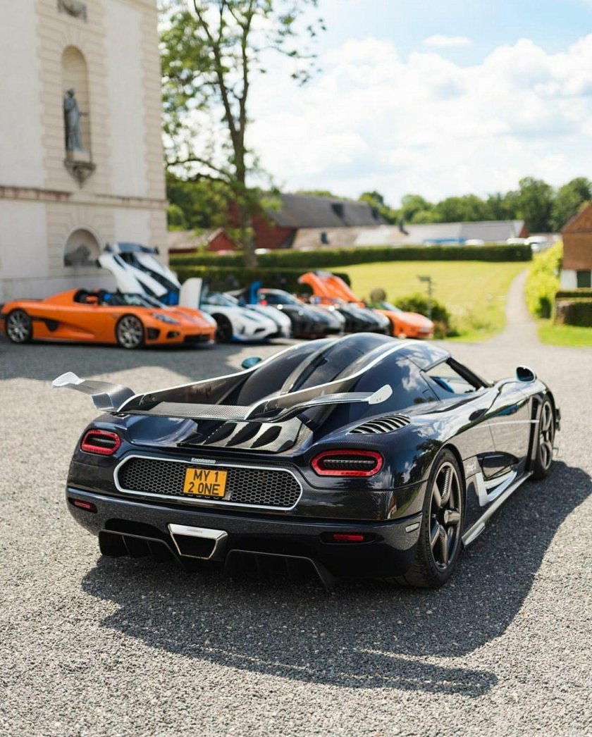 Спорткар Koenigsegg