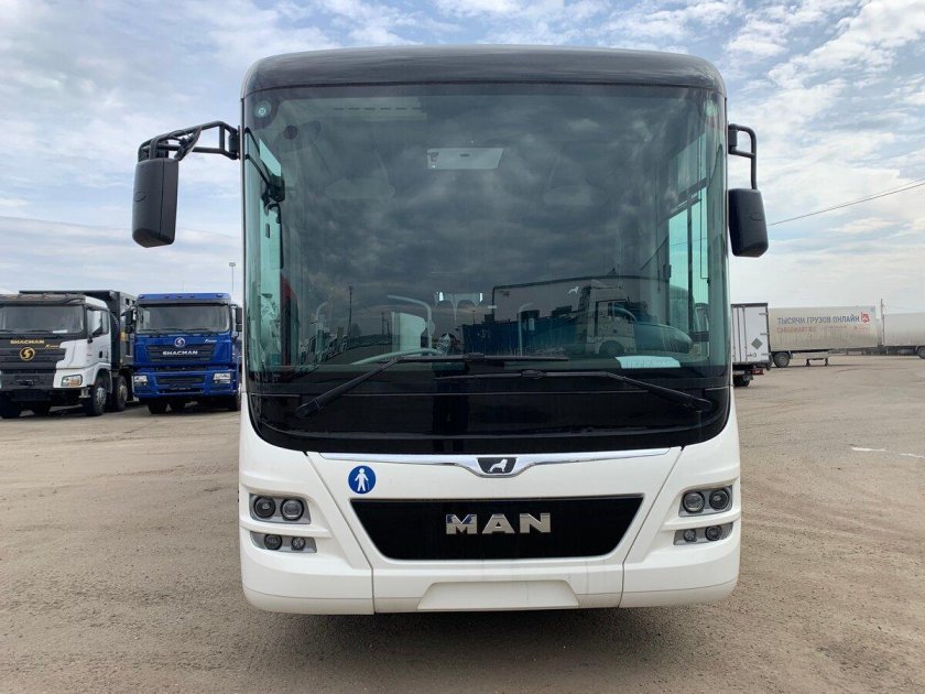 Man lion's intercity r60