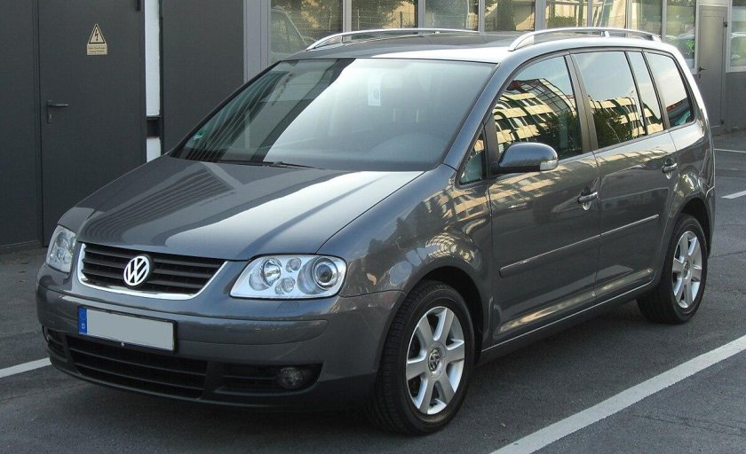 VW Touran 1