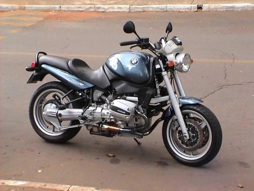 BMW r1100r