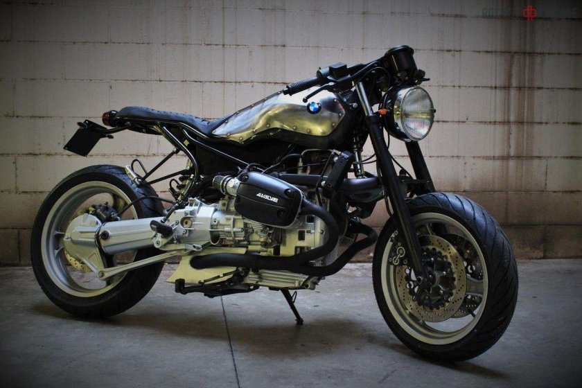 BMW r1100 Cafe Racer
