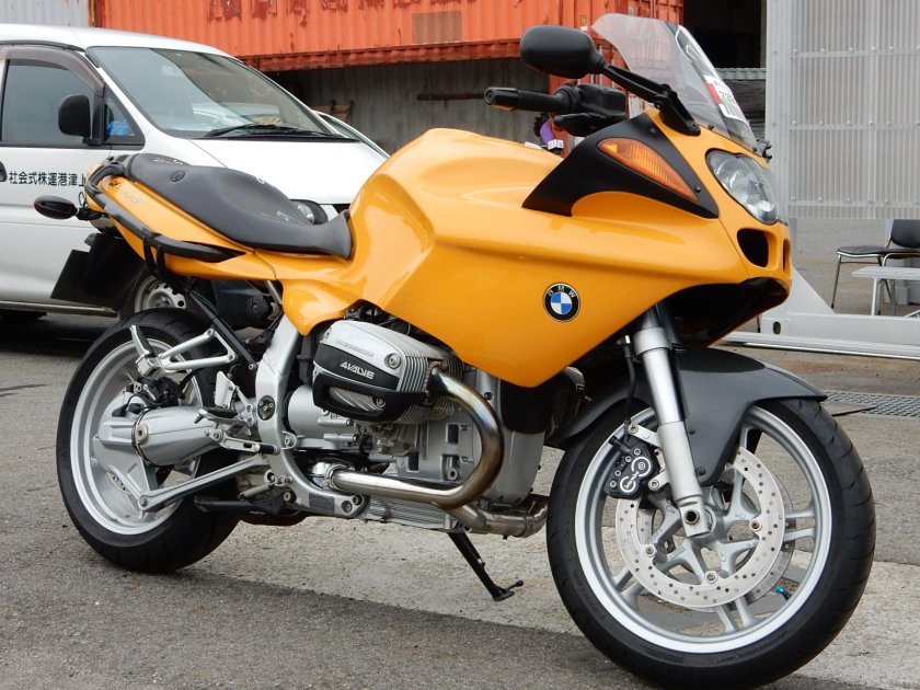 BMW r1100s