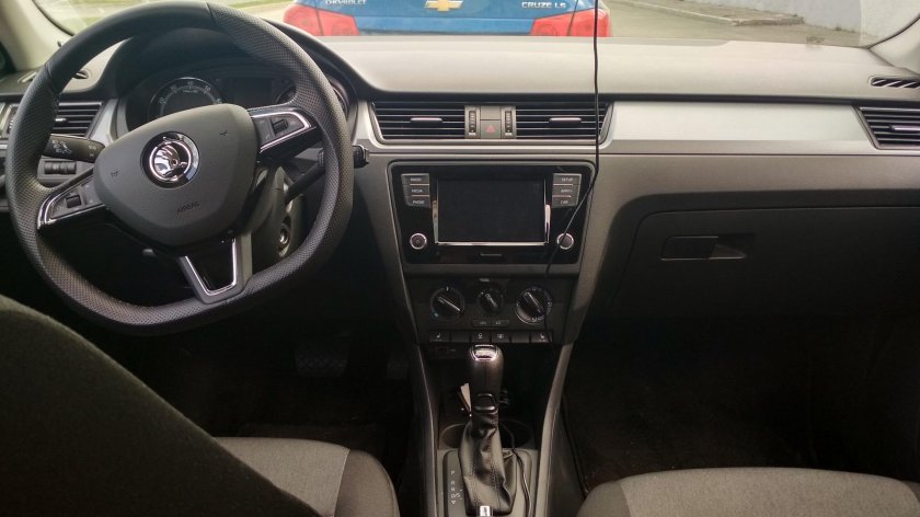 Шкода Рапид автомат