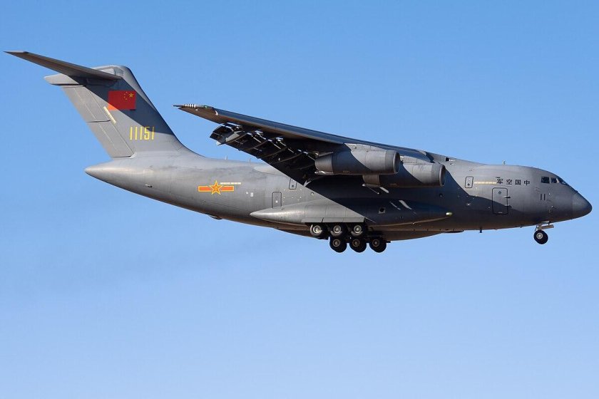 Y 20 военно транспортный самолёт