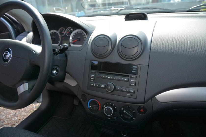 Chevrolet Nexia 3 салон