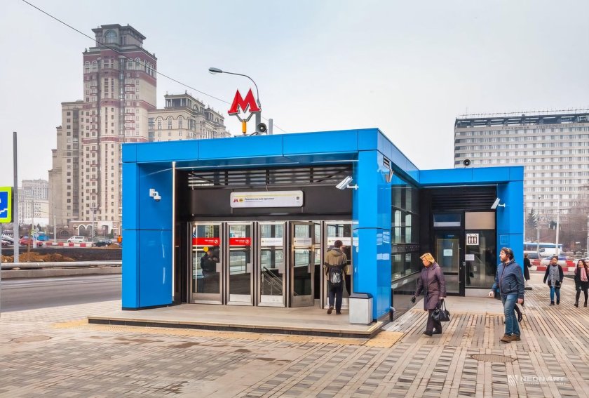 Станция Ломоносовский проспект