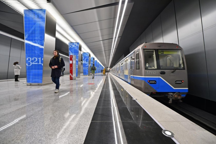 Станция Ломоносовский проспект