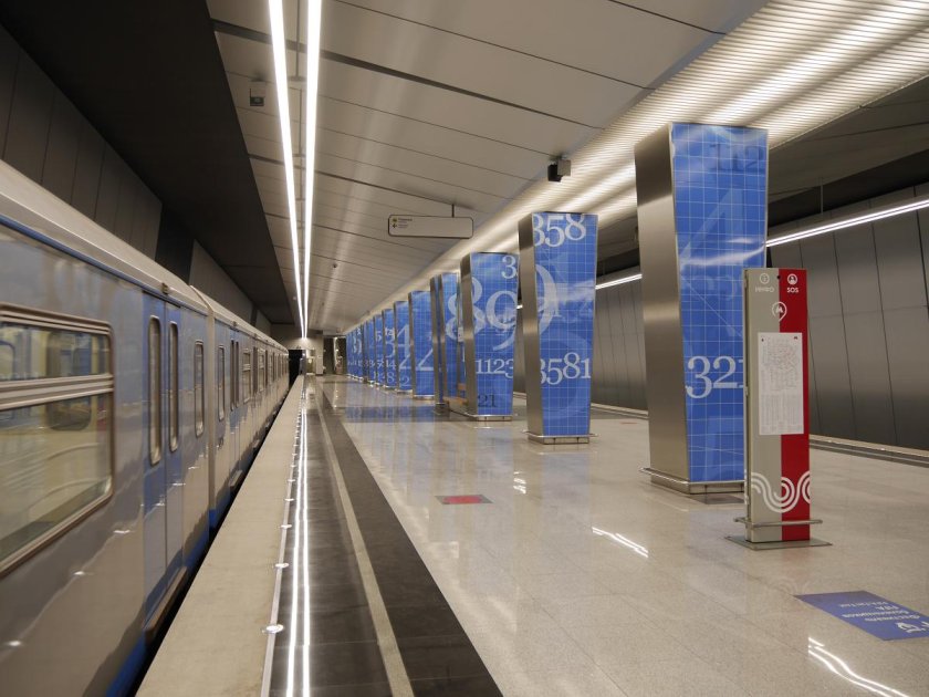 Ломоносовский проспект метро