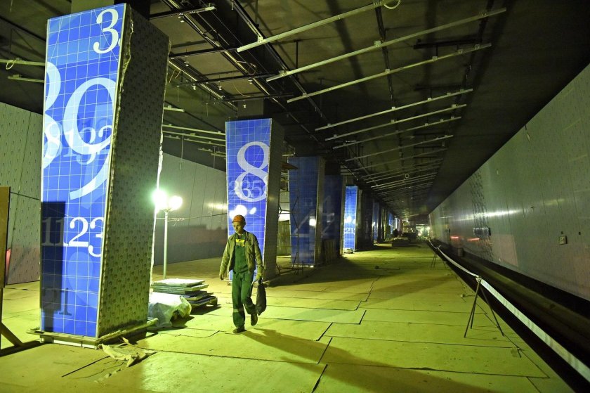 Ломоносовский проспект метро