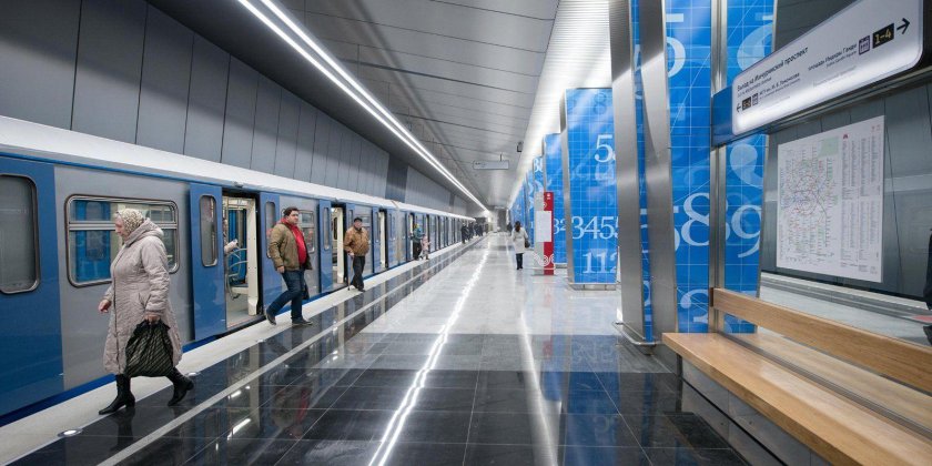 Станция Ломоносовский проспект