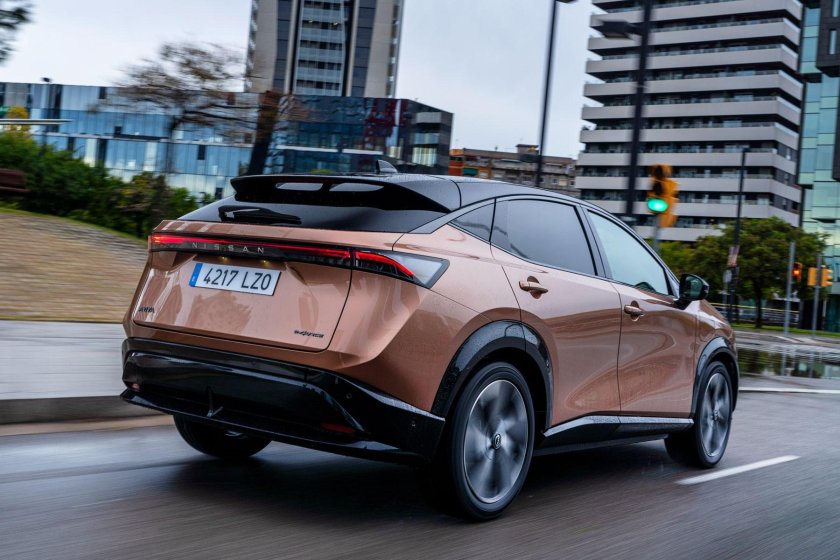 Ниссан Ария 2022