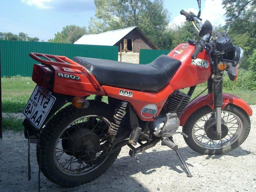 Мотоцикл зид сова 175