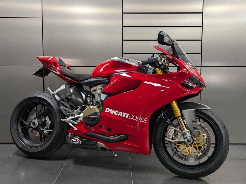 Мотоцикл ducati panigale
