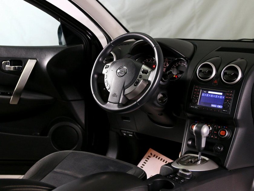 Nissan Qashqai 2007 салон