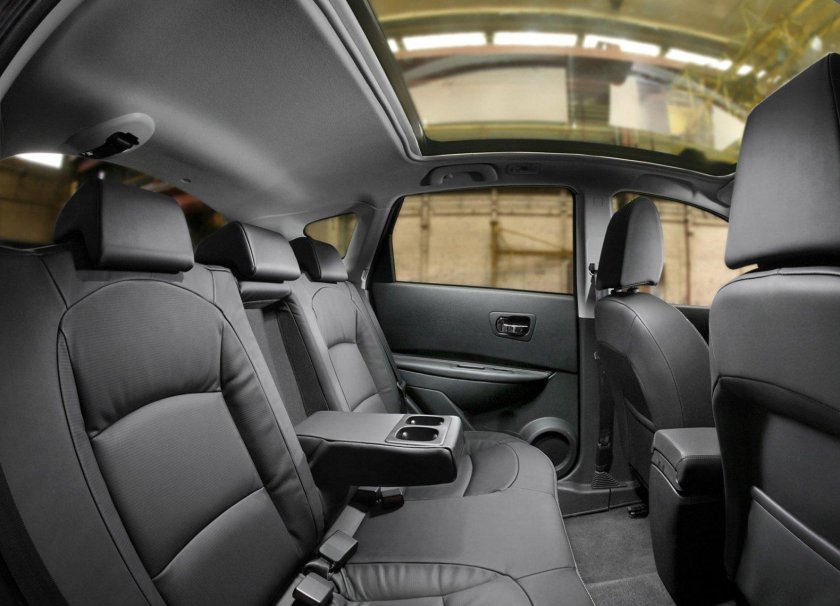 Nissan Qashqai+2 салон
